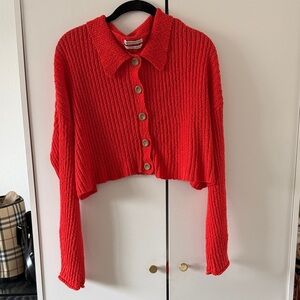 URBAN OUTFITTERS / Red Ribbed Cropped Button-Up Sweater